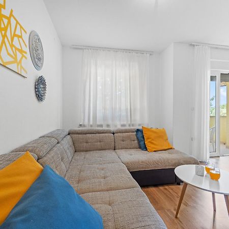 Neea Apartments Medulin Exterior photo